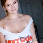 Busty Hooters Girl Angie Faith Livestream Porn Video Leaked