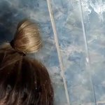 entro por error al baño de mi hijastra y la veo toda desnuda con ese buen culo que tiene