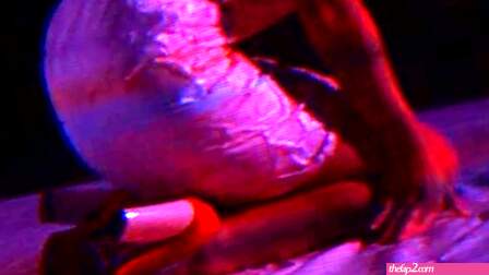 Video naked opera