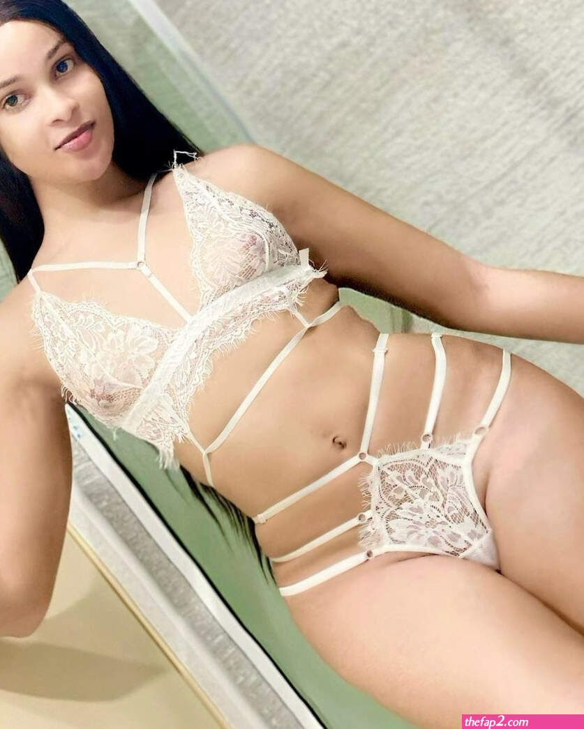 Sexy tranny an