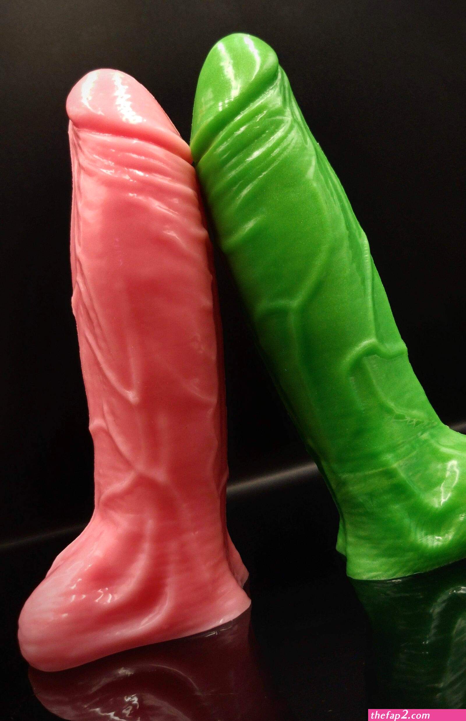 Neng jolbab horni colok dildo