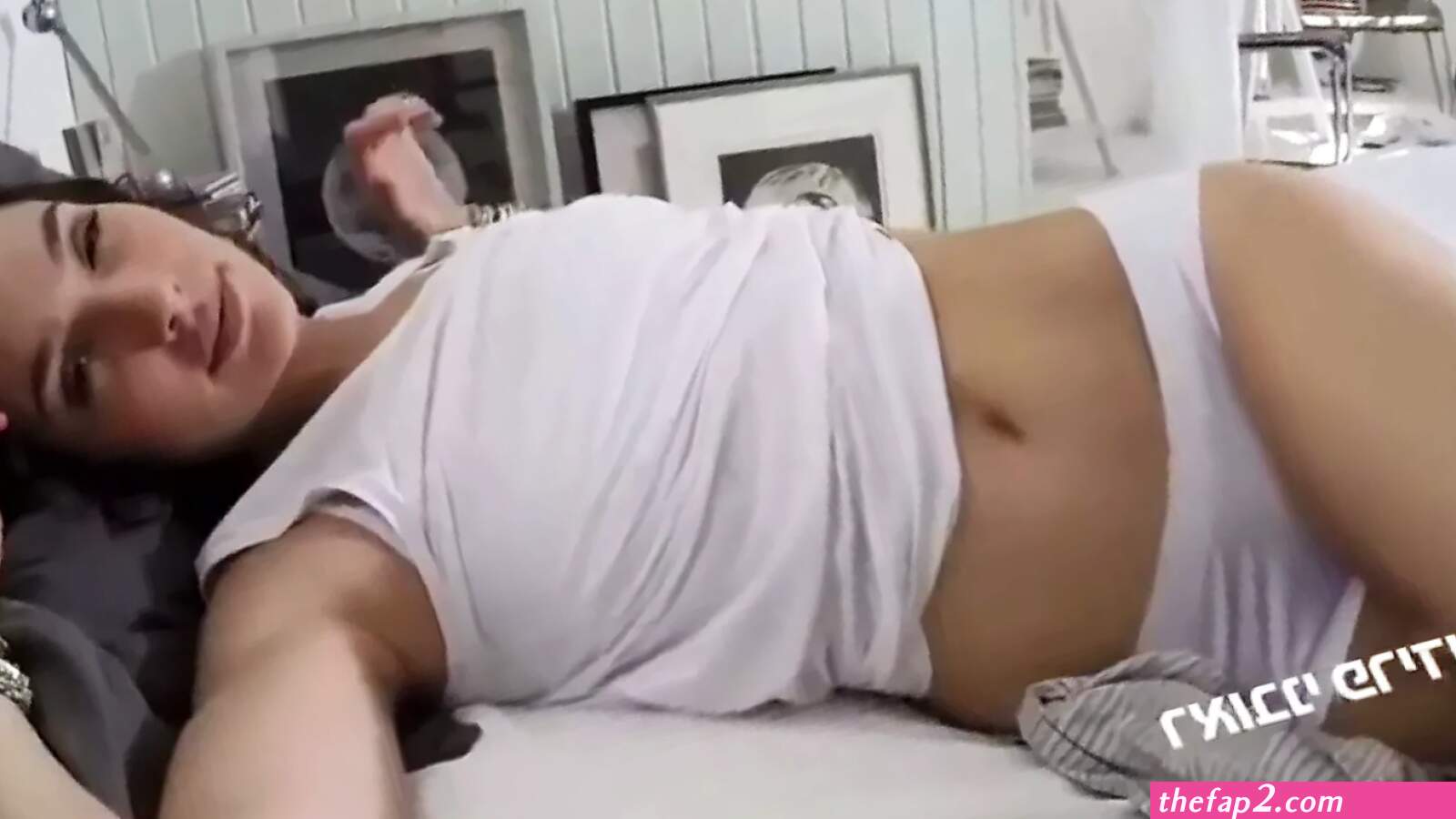 Porn gal gadot varsano
